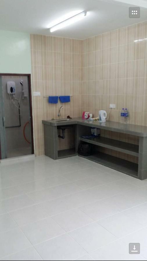 Coral Homestay Pekan Pangkor ภายนอก รูปภาพ